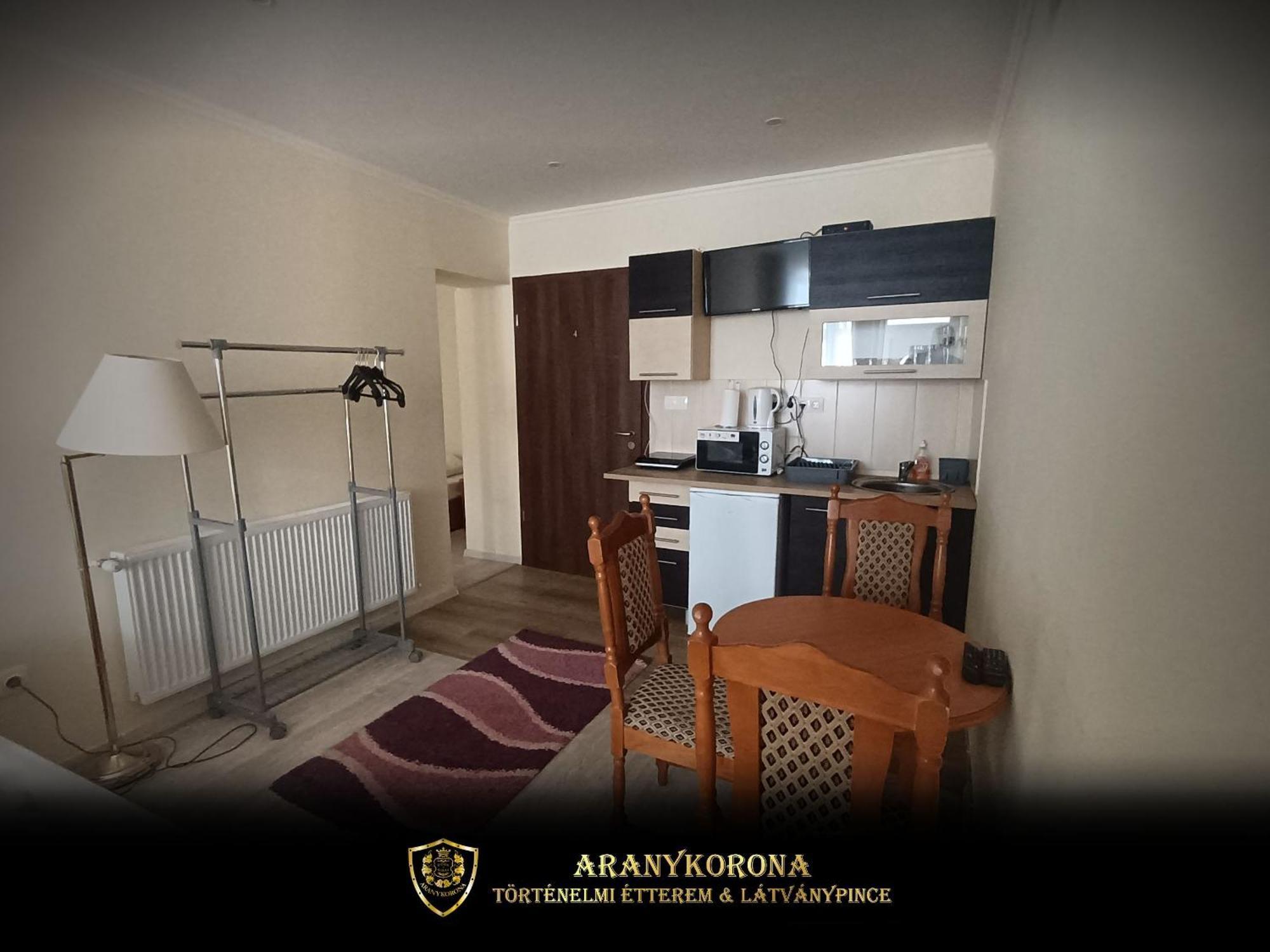 Aranykorona Apartmanhaz Miskolc Exterior photo