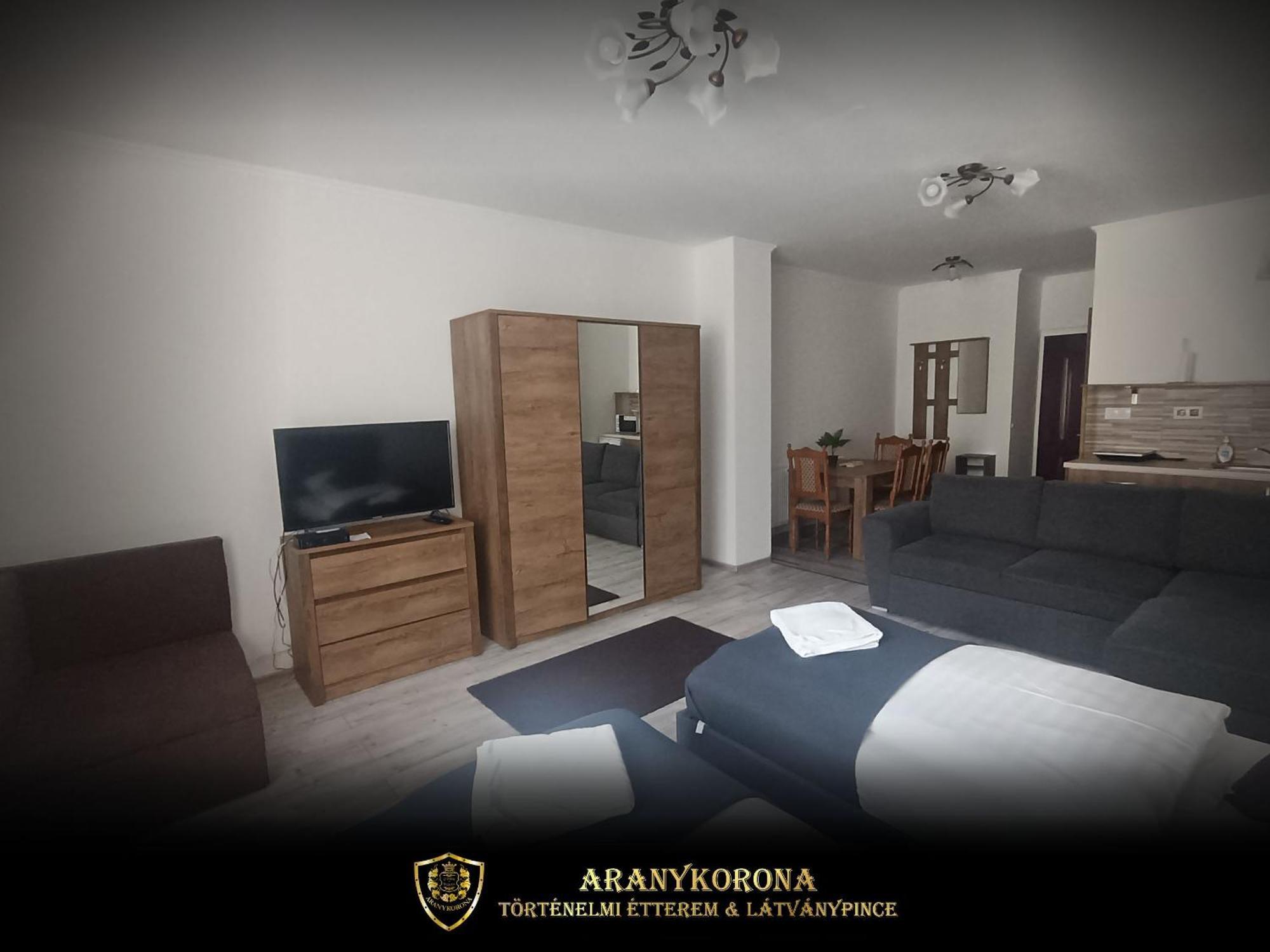 Aranykorona Apartmanhaz Miskolc Exterior photo